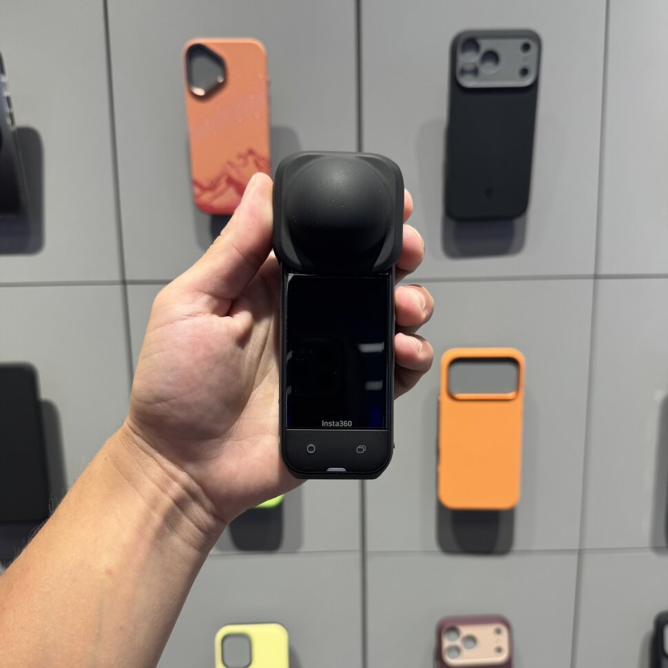 Экшн-камера Insta360 X5 Essentials Bundle Черный (Midnight Black) (Б/У) — фото 4