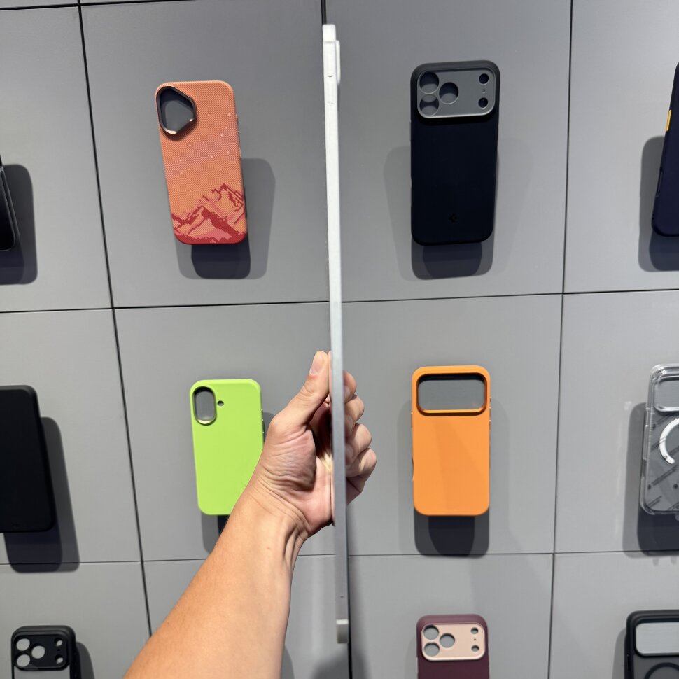 Планшет Apple iPad Pro 13 (2025) 256GB ASIS Wi-Fi + Cellular Серебро (Silver) — фото 3